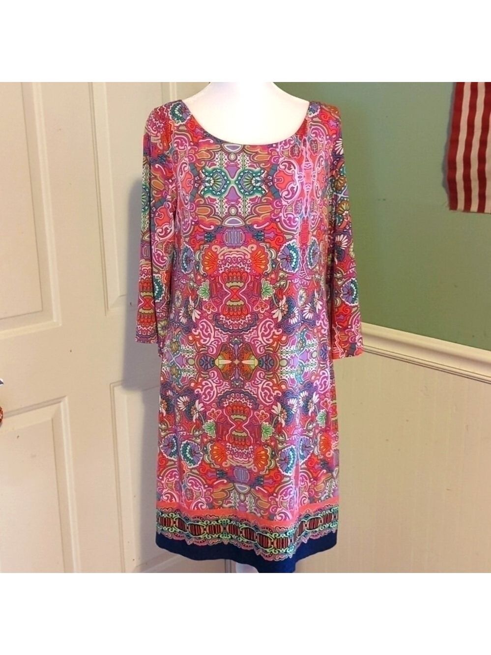 Laundry by Shelli Segal Dress Small Peek A Boo Back
